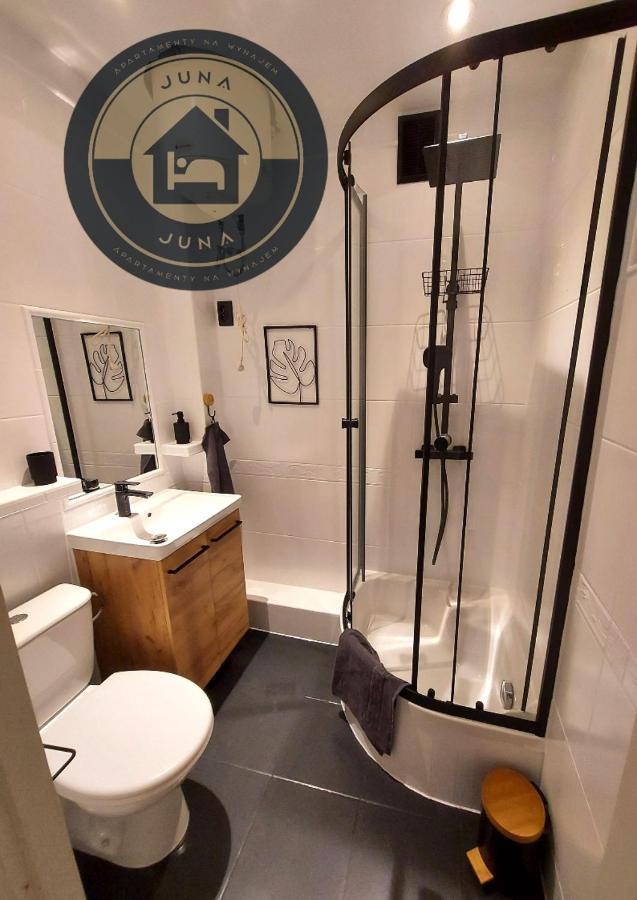 Juna - Nowoczesny Apartament W Centrum Z Widokiem Na Park Pruszków Εξωτερικό φωτογραφία